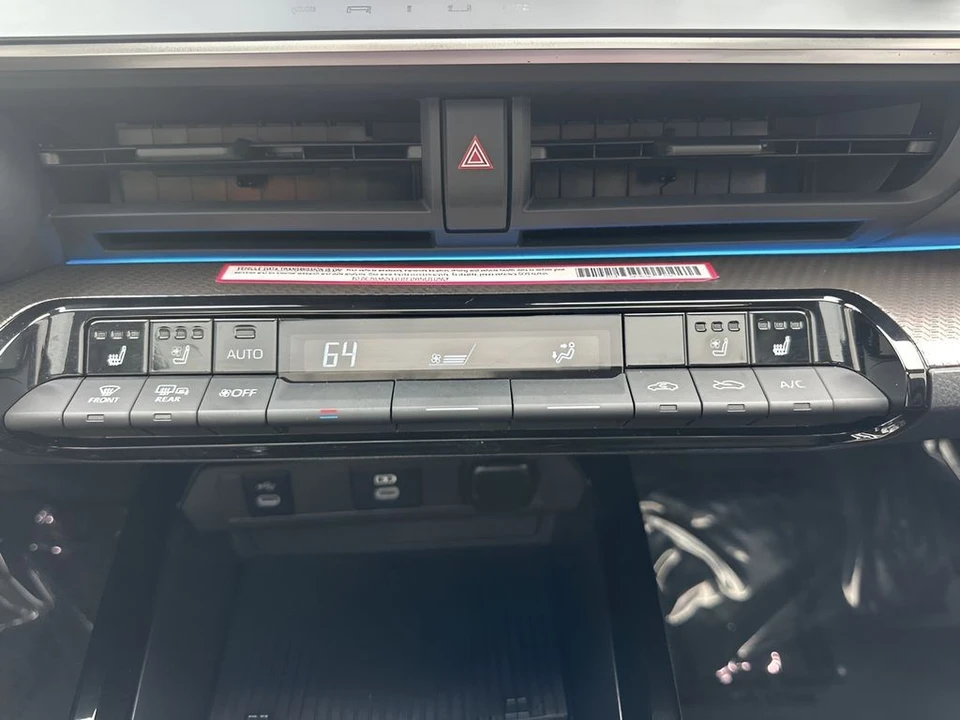 2024 Toyota Prius 5th Gen - Image 20 of 21