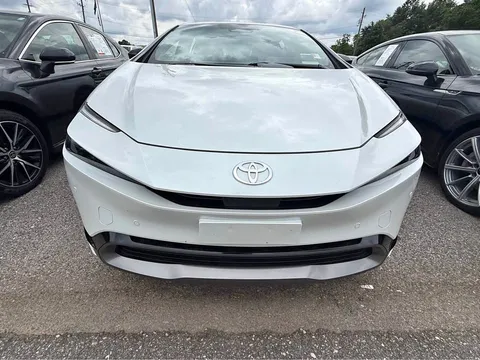 2024 Toyota Prius c Sel