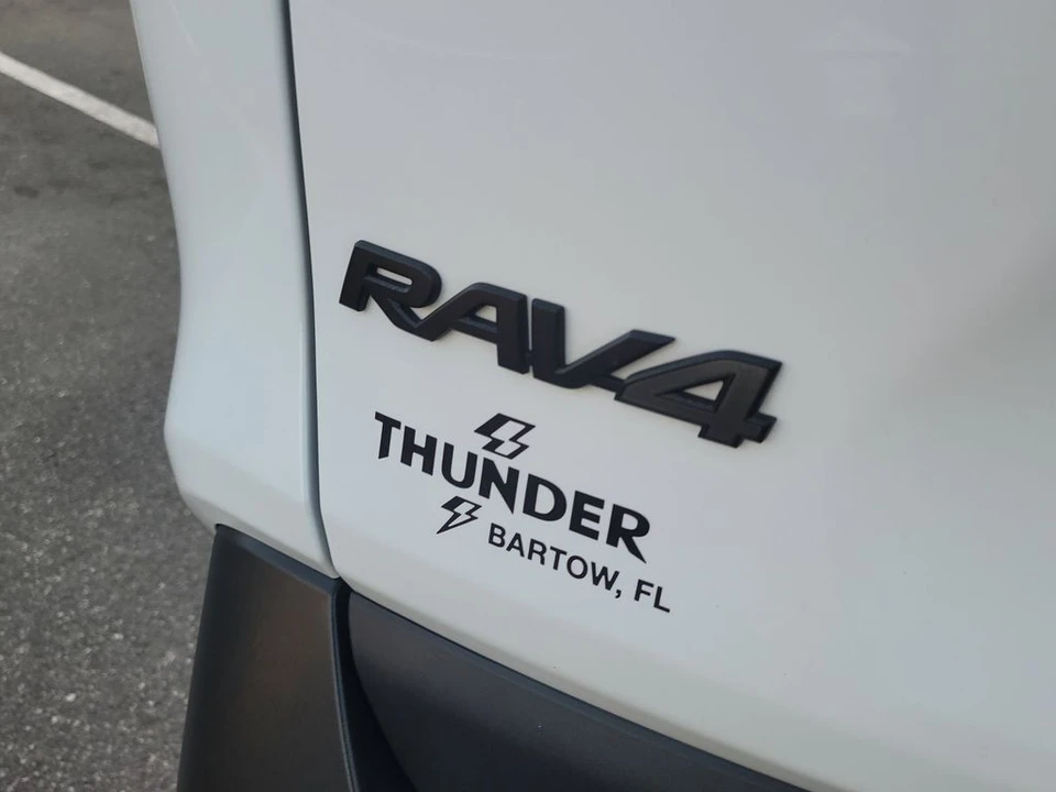 2024 Toyota RAV4 5th Gen - Image 7 of 12