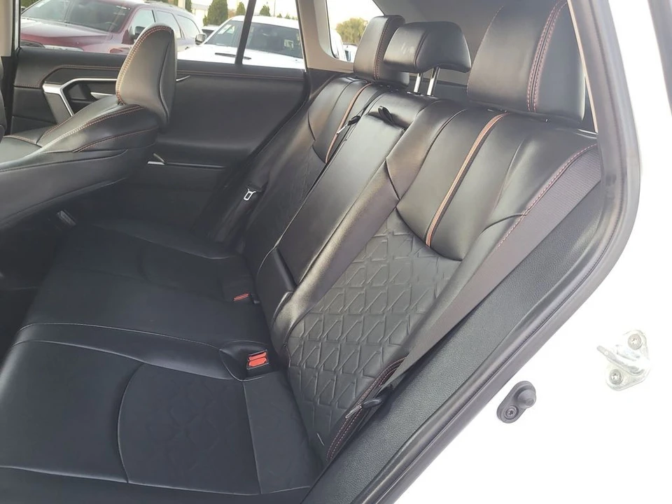 2024 Toyota RAV4 5th Gen - Image 11 of 12