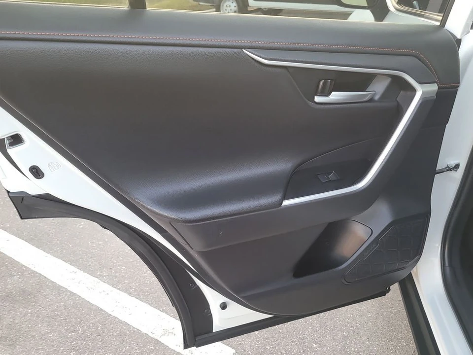 2024 Toyota RAV4 5th Gen - Image 9 of 12