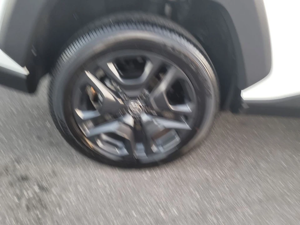 2024 Toyota RAV4 5th Gen - Image 5 of 12
