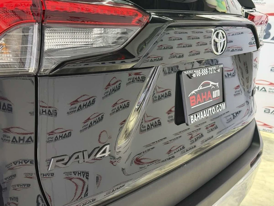 2024 Toyota RAV4 5th Gen - Image 10 of 21
