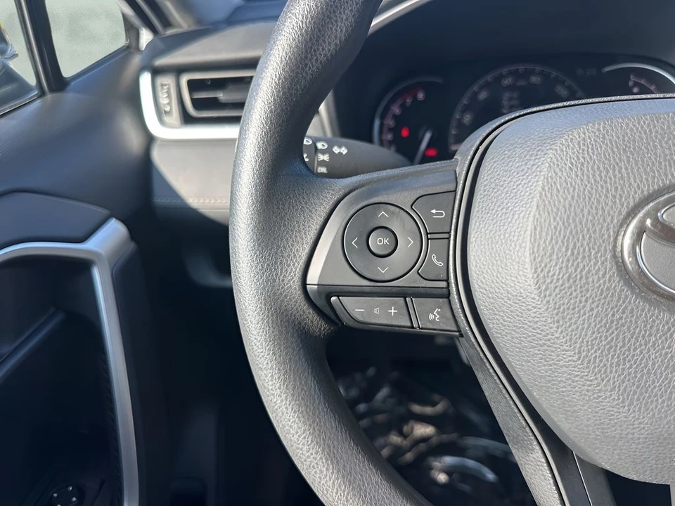 2024 Toyota RAV4 5th Gen - Image 13 of 21