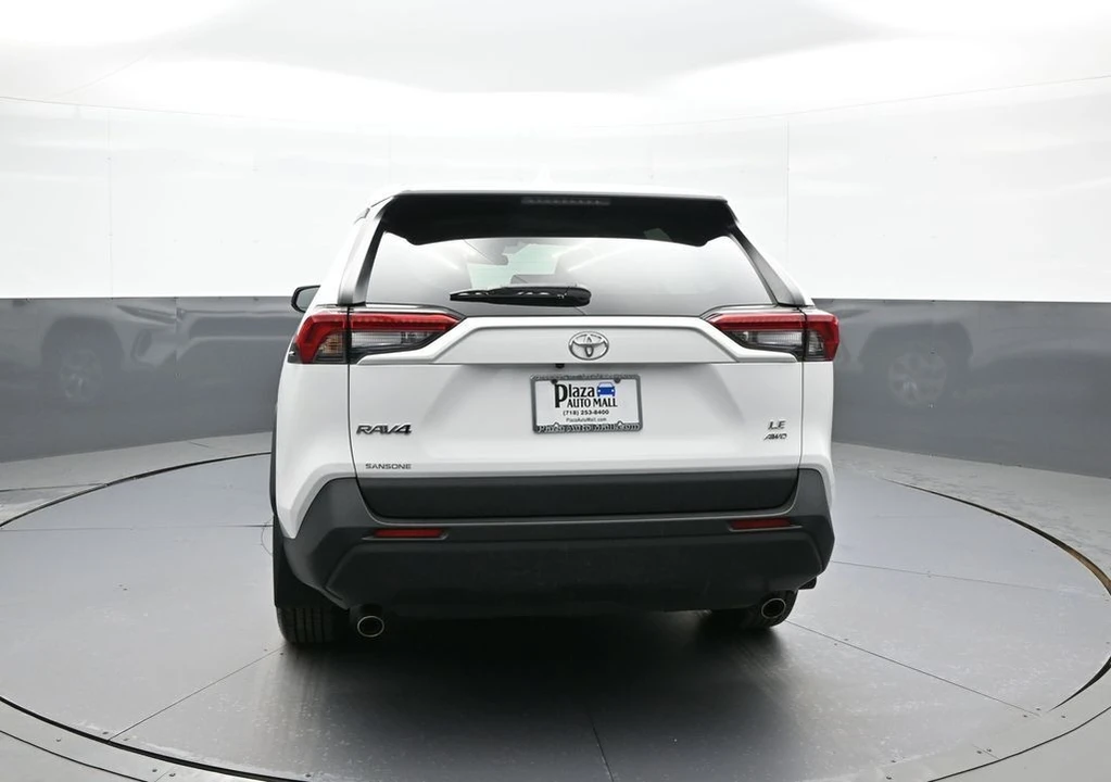 2024 Toyota RAV4 5th Gen - Image 7 of 12