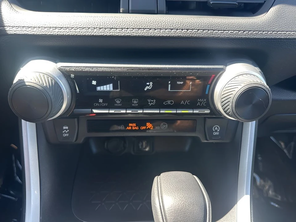 2024 Toyota RAV4 5th Gen - Image 17 of 21