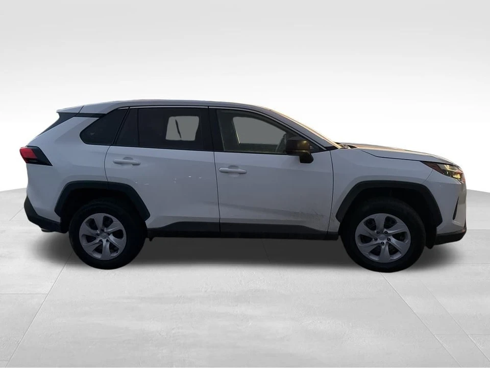 2024 Toyota RAV4 5th Gen - Image 3 of 12