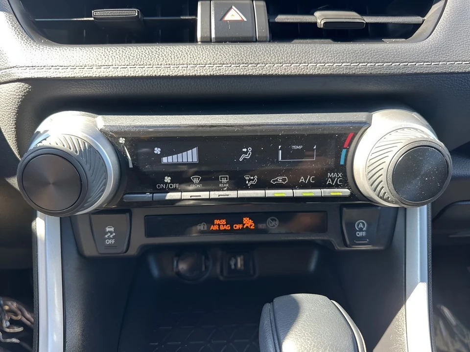 2024 Toyota RAV4 5th Gen - Image 17 of 21