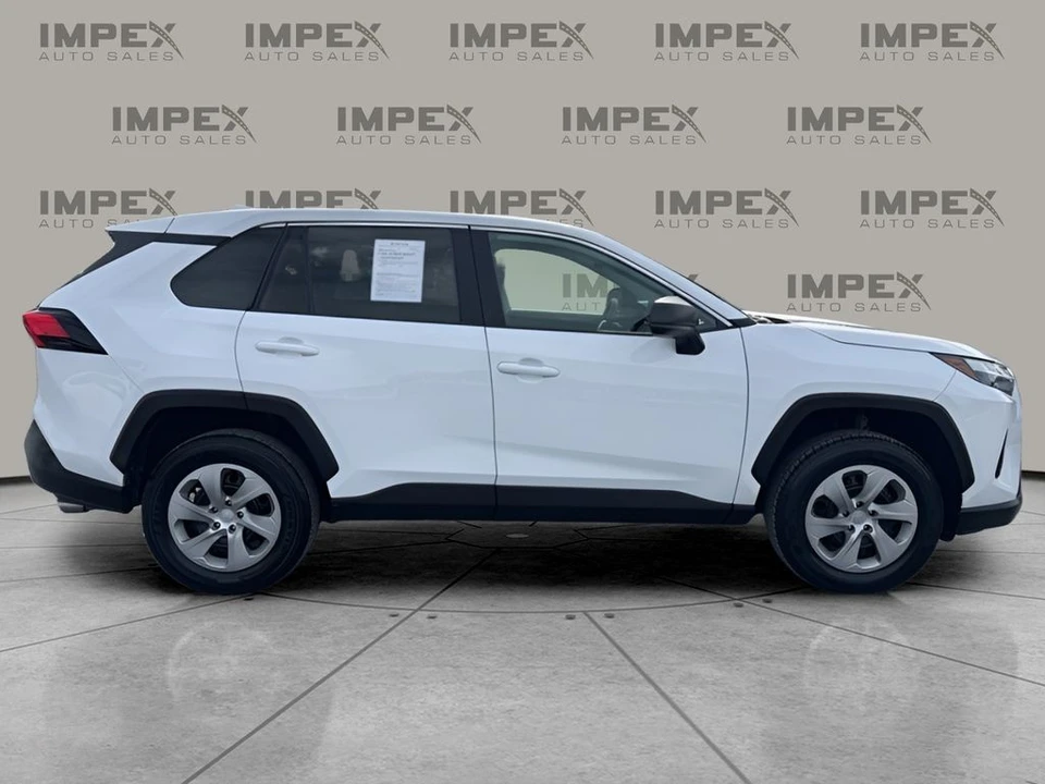 2024 Toyota RAV4 5th Gen - Image 6 of 12