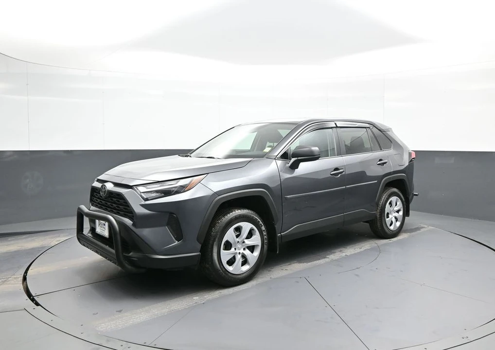 2024 Toyota RAV4 5th Gen - Image 10 of 12