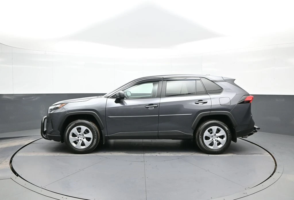 2024 Toyota RAV4 5th Gen - Image 9 of 12