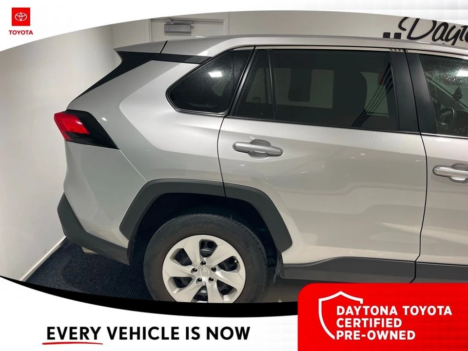 2024 Toyota RAV4 5th Gen - Image 7 of 10
