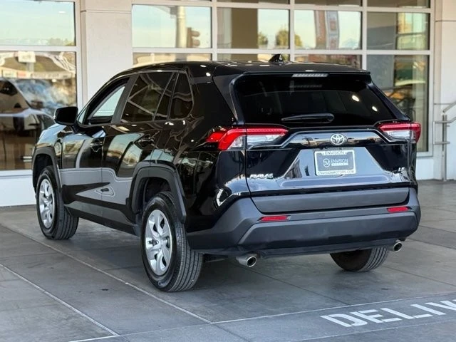 2024 Toyota RAV4 5th Gen - Image 9 of 12