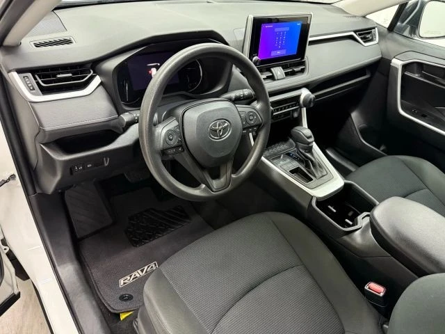2024 Toyota RAV4 5th Gen - Image 15 of 21