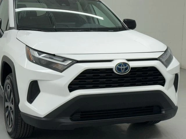 2024 Toyota RAV4 5th Gen - Image 11 of 21