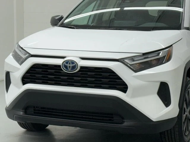2024 Toyota RAV4 5th Gen - Image 10 of 12