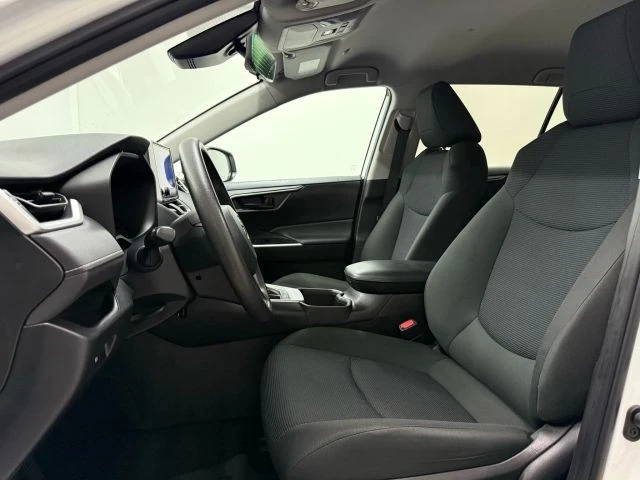 2024 Toyota RAV4 5th Gen - Image 16 of 21
