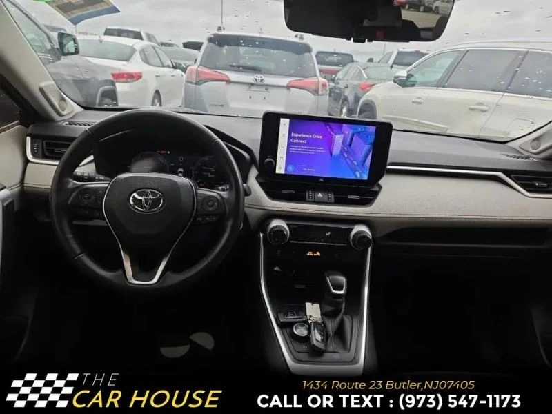 2024 Toyota RAV4 5th Gen - Image 8 of 10