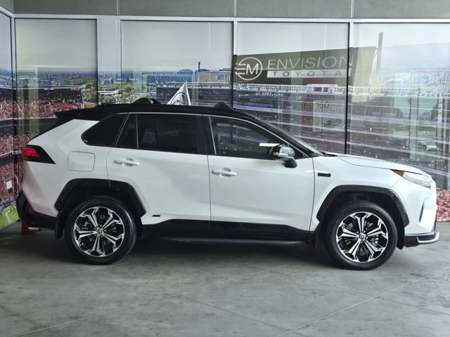 2024 Toyota RAV4 5th Gen - Image 4 of 12