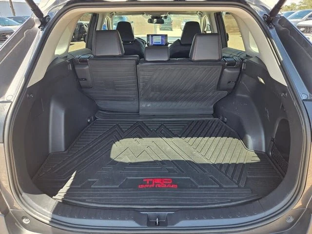 2024 Toyota RAV4 5th Gen - Image 5 of 19