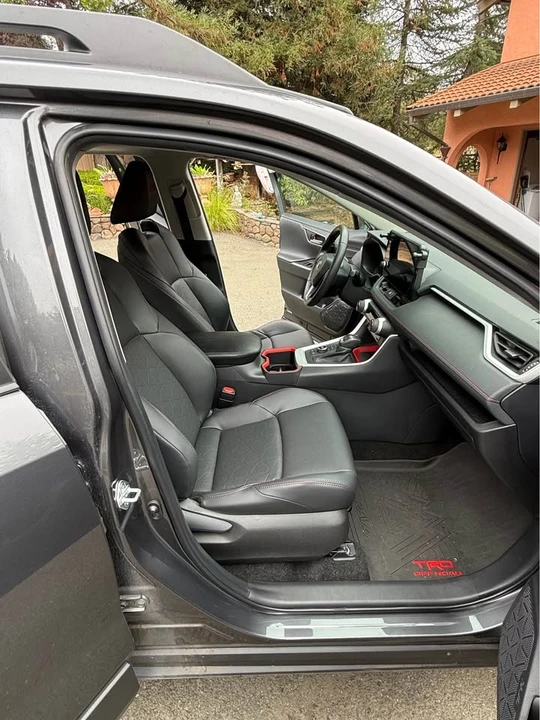 2024 Toyota RAV4 5th Gen - Image 10 of 13