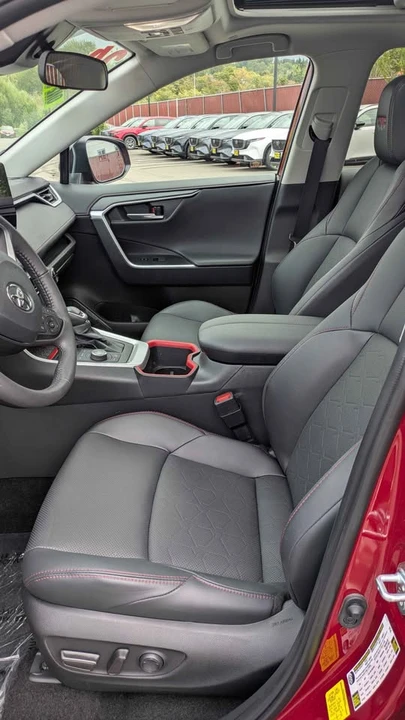 2024 Toyota RAV4 5th Gen - Image 6 of 10