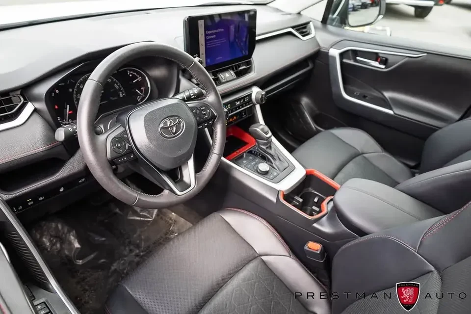 2024 Toyota RAV4 5th Gen - Image 16 of 16