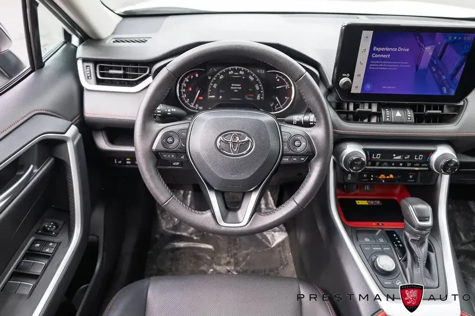 2024 Toyota RAV4 5th Gen - Image 13 of 16