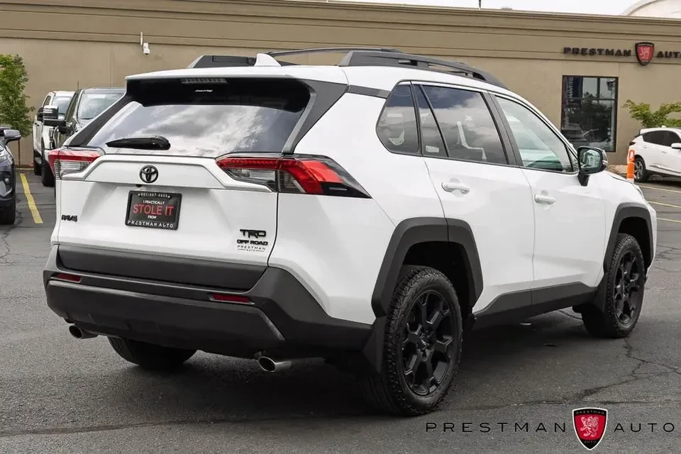 2024 Toyota RAV4 5th Gen - Image 9 of 16