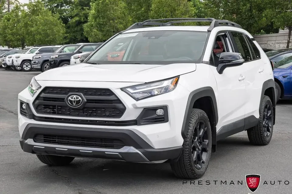 2024 Toyota RAV4 5th Gen - Image 11 of 16