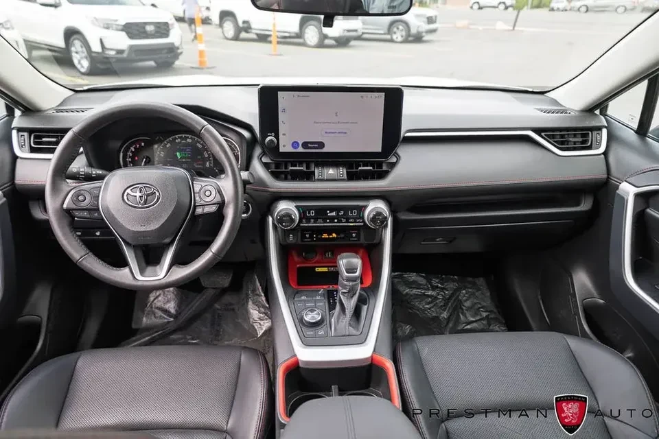 2024 Toyota RAV4 5th Gen - Image 15 of 16