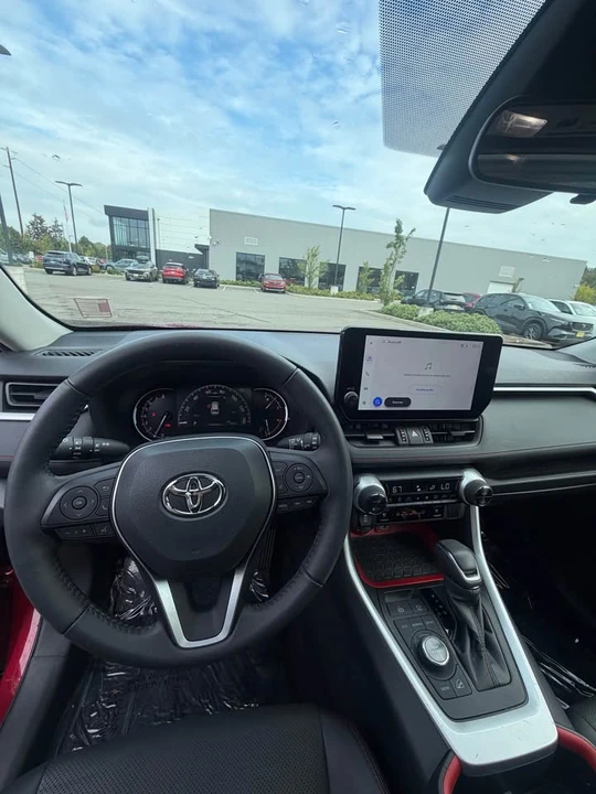 2024 Toyota RAV4 5th Gen - Image 9 of 15