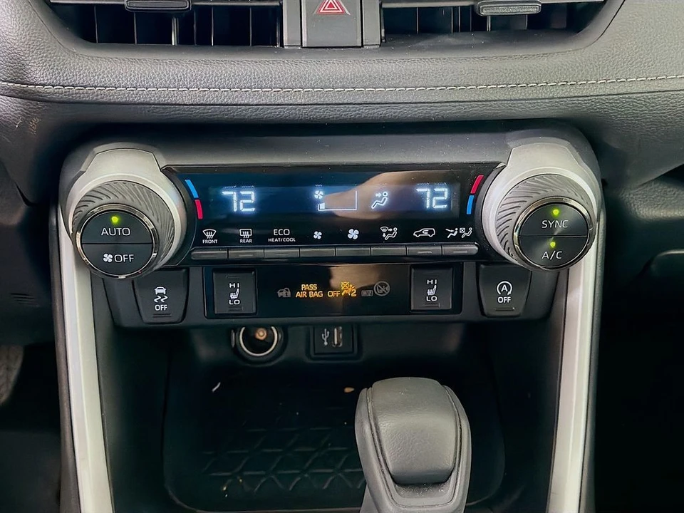 2024 Toyota RAV4 5th Gen - Image 18 of 21