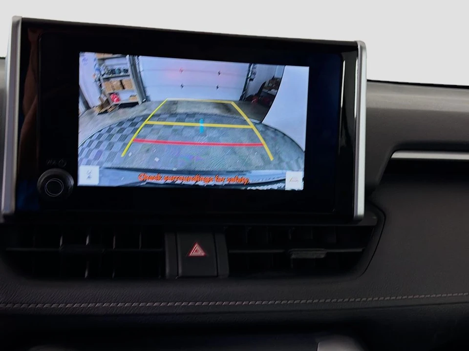 2024 Toyota RAV4 5th Gen - Image 17 of 21