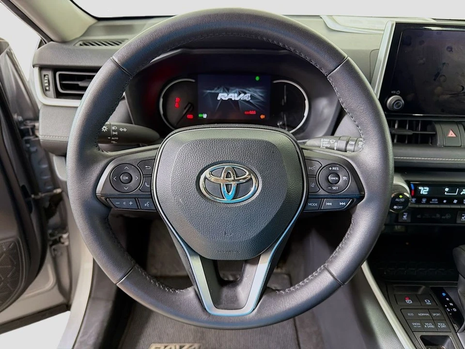 2024 Toyota RAV4 5th Gen - Image 13 of 21