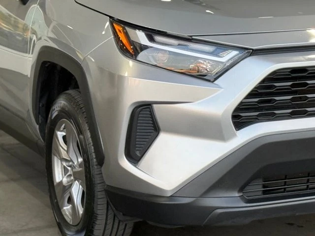 2024 Toyota RAV4 5th Gen - Image 9 of 12