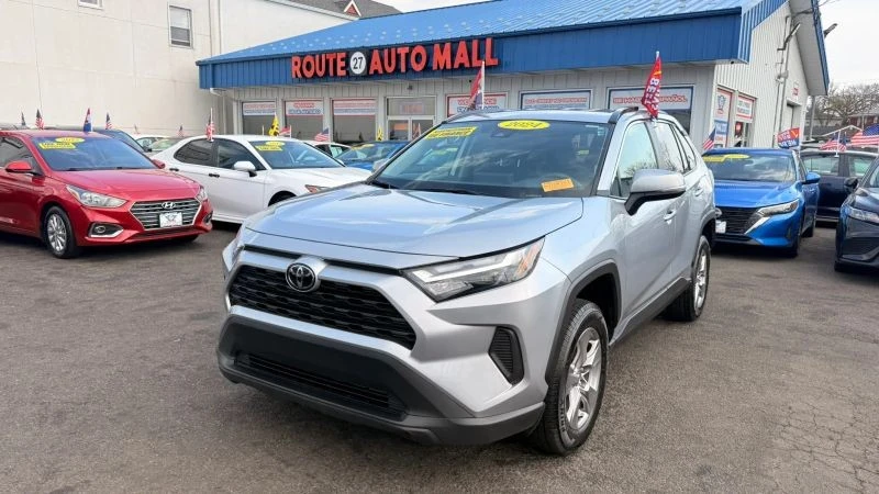 2024 Toyota RAV4 5th Gen - Image 4 of 12