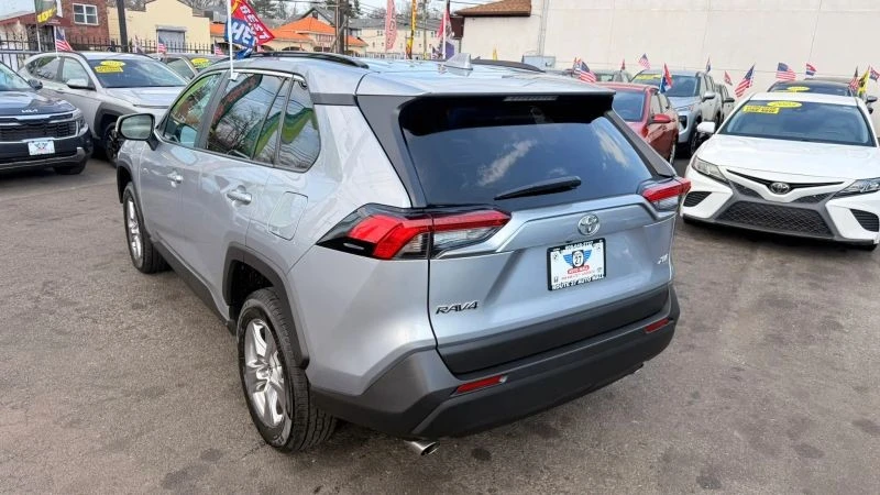 2024 Toyota RAV4 5th Gen - Image 5 of 12