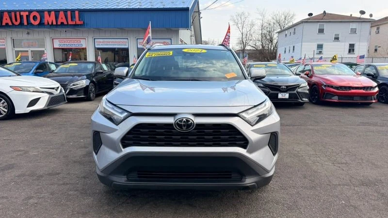 2024 Toyota RAV4 5th Gen - Image 3 of 12