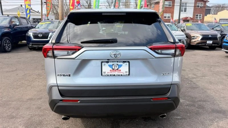 2024 Toyota RAV4 5th Gen - Image 6 of 12