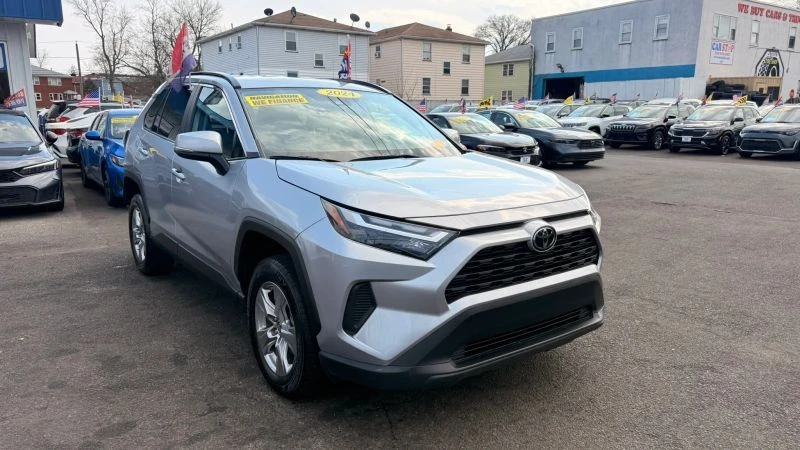 2024 Toyota RAV4 5th Gen - Image 2 of 12