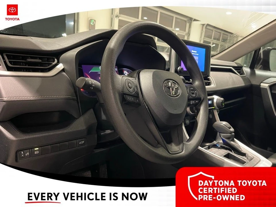 2024 Toyota RAV4 5th Gen - Image 6 of 10