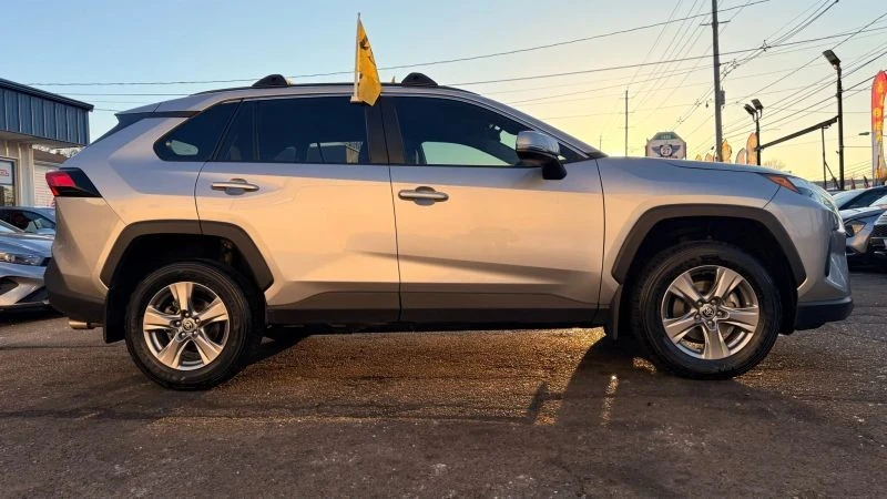 2024 Toyota RAV4 5th Gen - Image 11 of 12