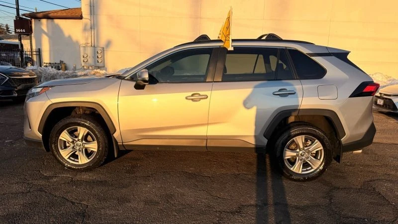 2024 Toyota RAV4 5th Gen - Image 10 of 12