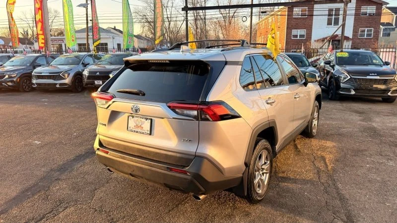 2024 Toyota RAV4 5th Gen - Image 7 of 12