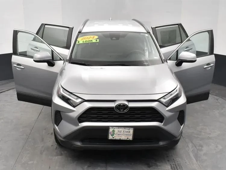 2024 Toyota RAV4 5th Gen - Image 10 of 12