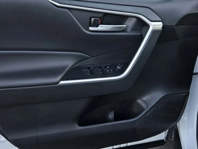 2024 Toyota RAV4 5th Gen - Image 9 of 12