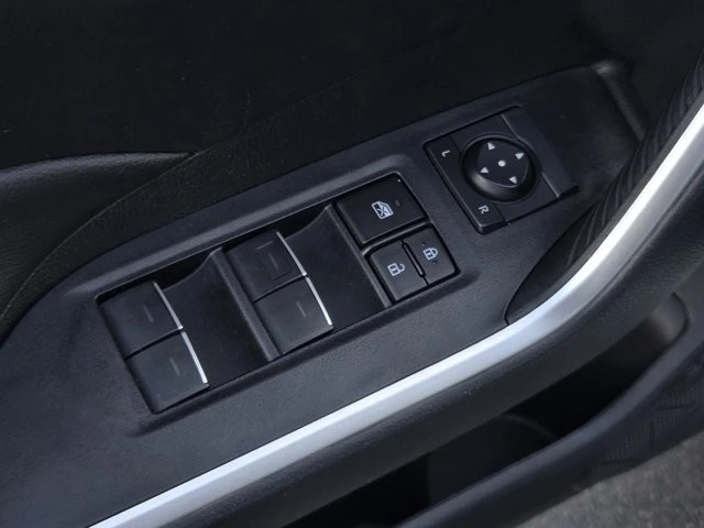 2024 Toyota RAV4 5th Gen - Image 10 of 12