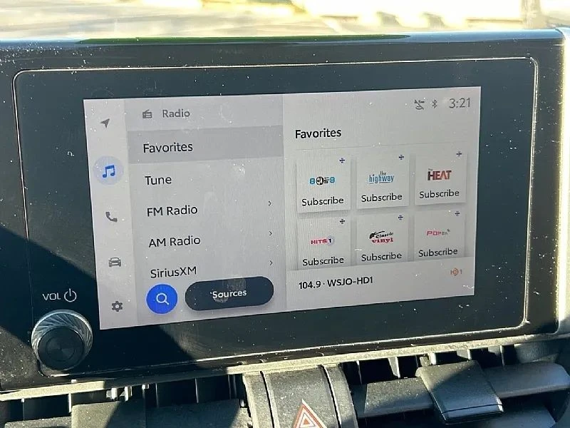 2024 Toyota RAV4 5th Gen - Image 9 of 12