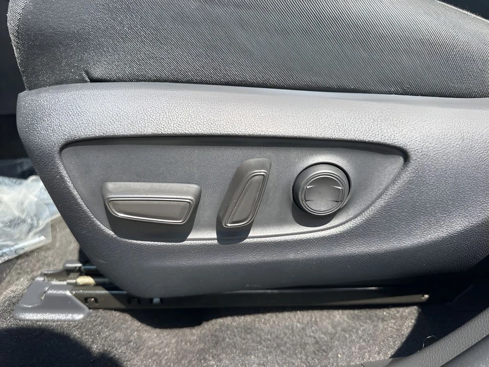 2024 Toyota RAV4 5th Gen - Image 10 of 12